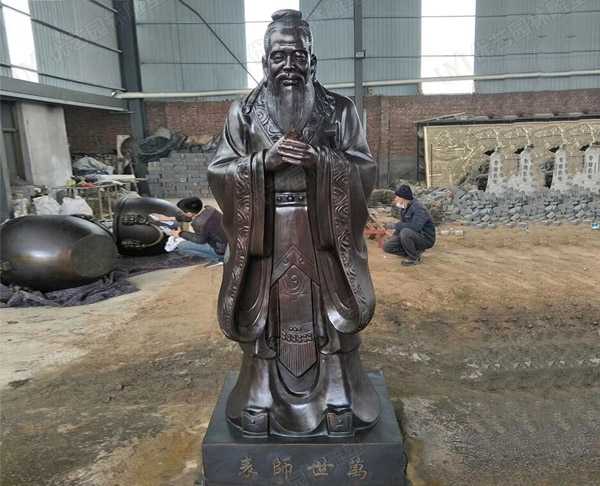 玻璃鋼雕塑制作出仿銅雕塑效果的步驟是什么呢？