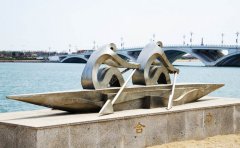 不銹鋼雕塑拋光需要注意的問(wèn)題有哪些？